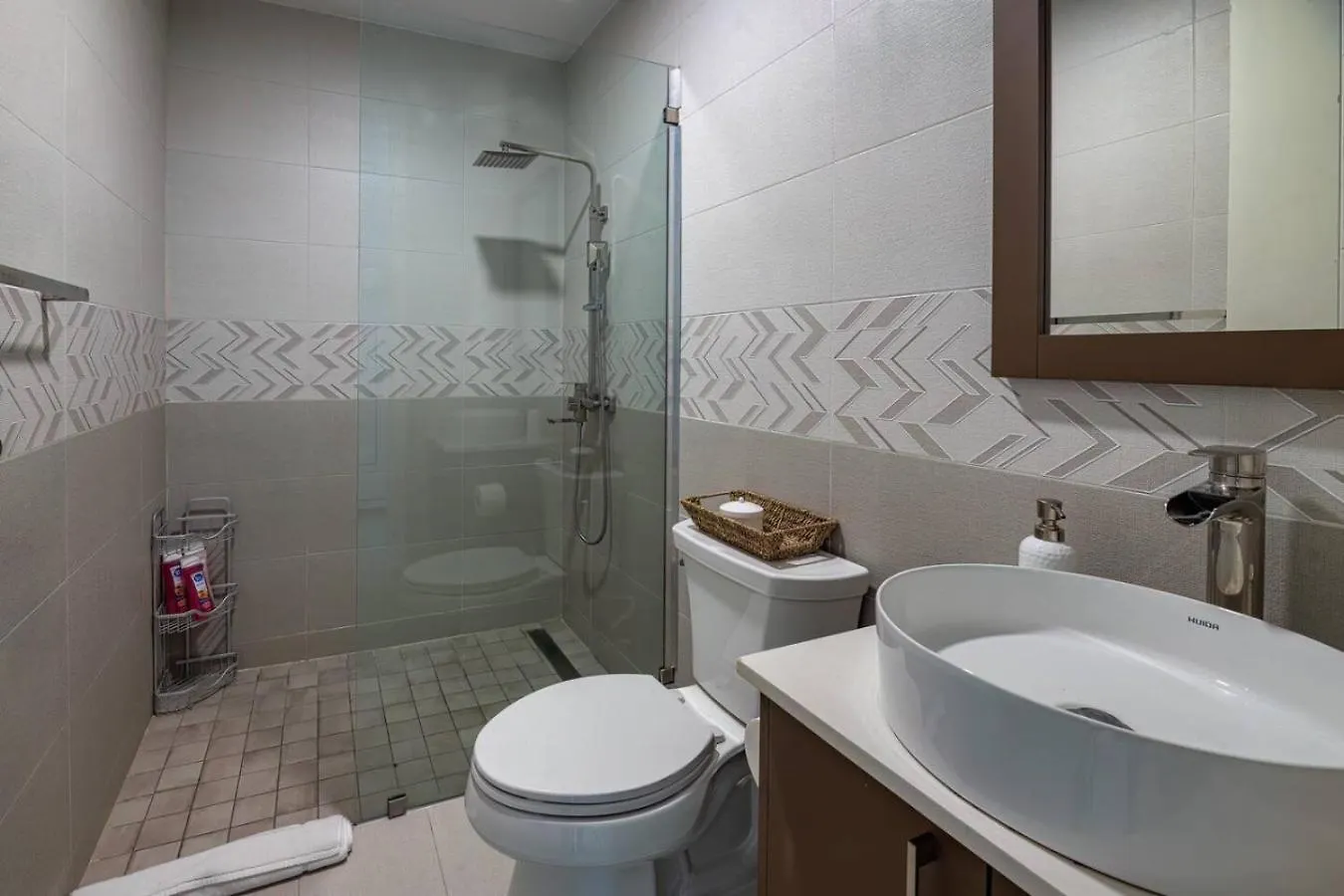 Apartamento Parkhurst 408 With King Bed And Pool Kingston
